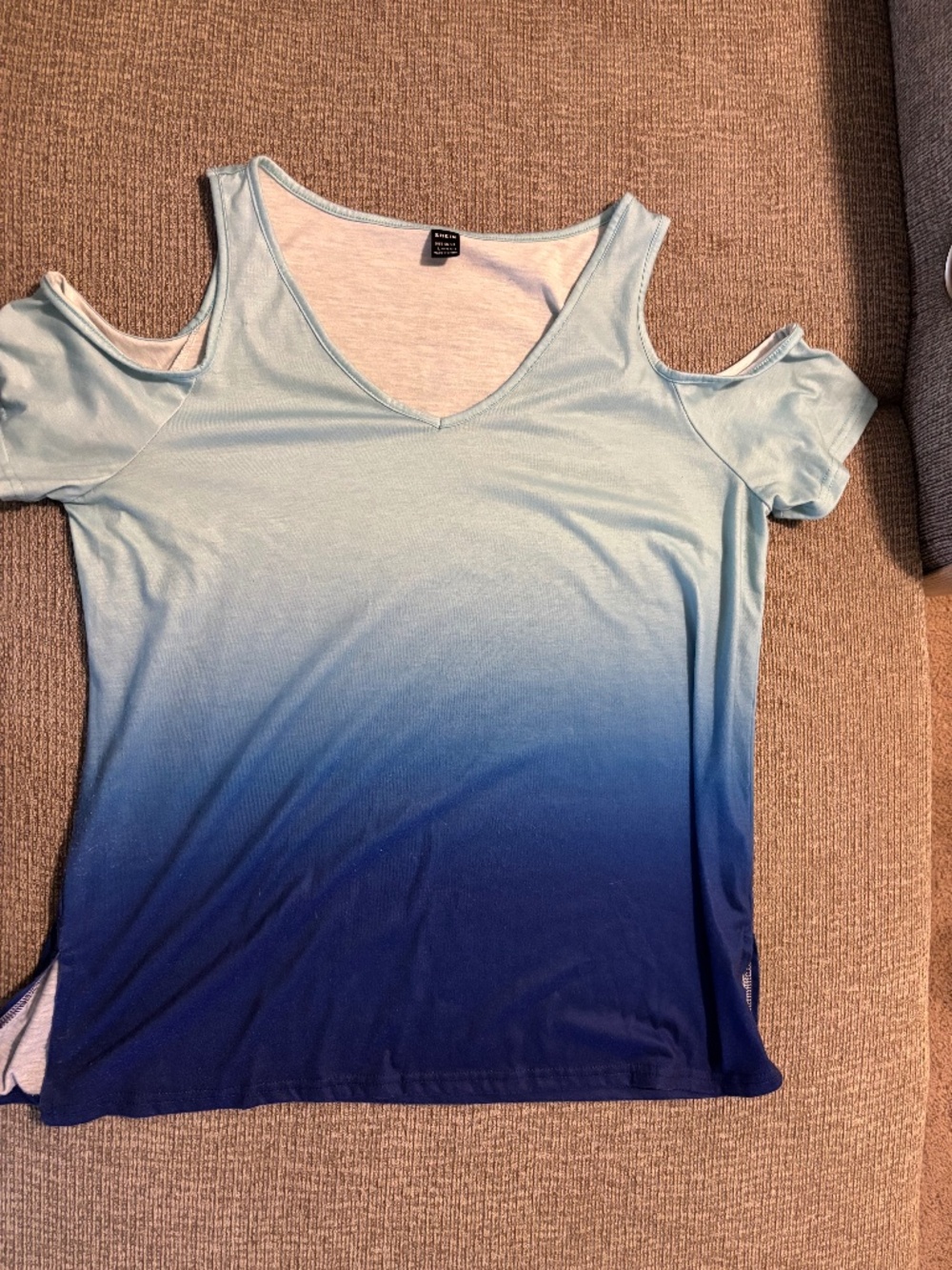 Hombre blue top